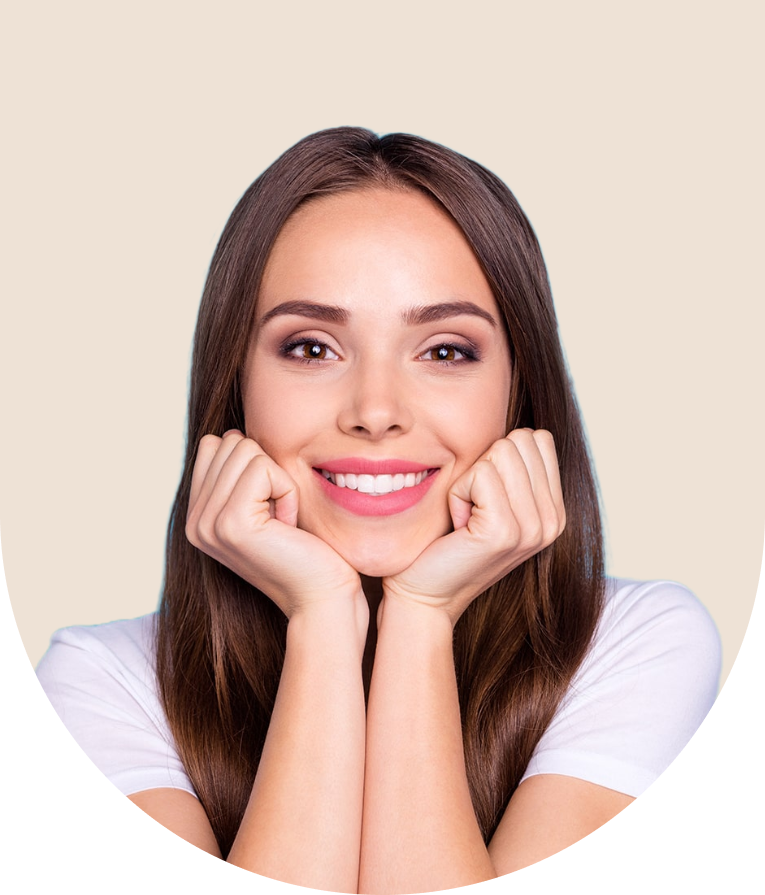 woman smiling with nice teeth